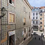 Budget 1 Bed Down Town Lejlighed