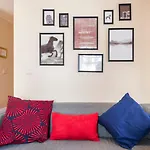 Budget 1 Bed Down Town شقة *