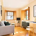 Апартаменти Budget 1 Bed Down Town