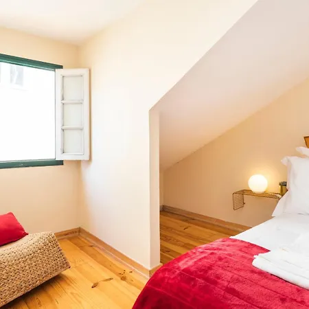 Budget 1 Bed Down Town Апартаменти *