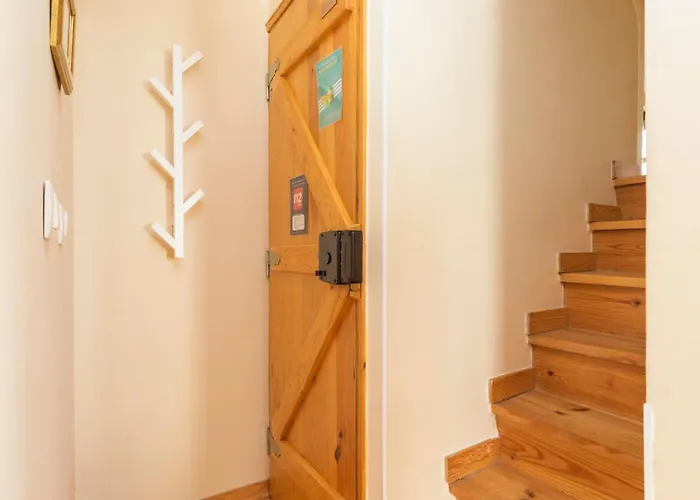 Budget 1 Bed Down Town *