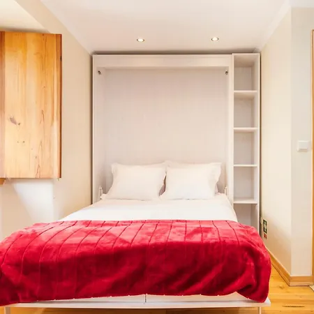 Budget 1 Bed Down Town * Lisbon