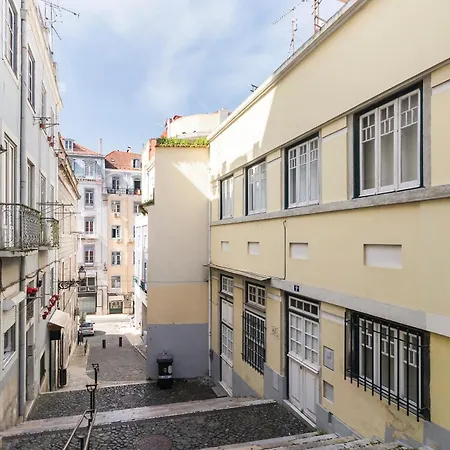 Apartment Budget 1 Bed Down Town
