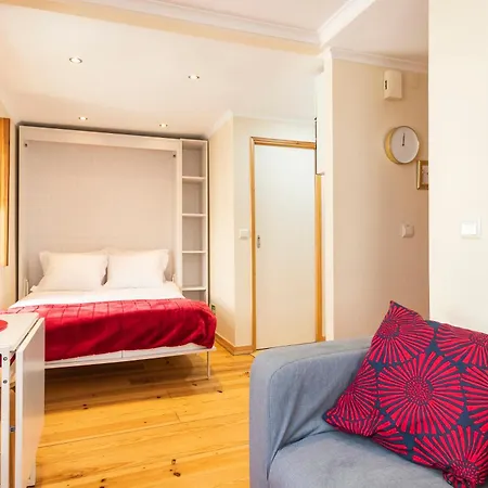 Budget 1 Bed Down Town Lisbon